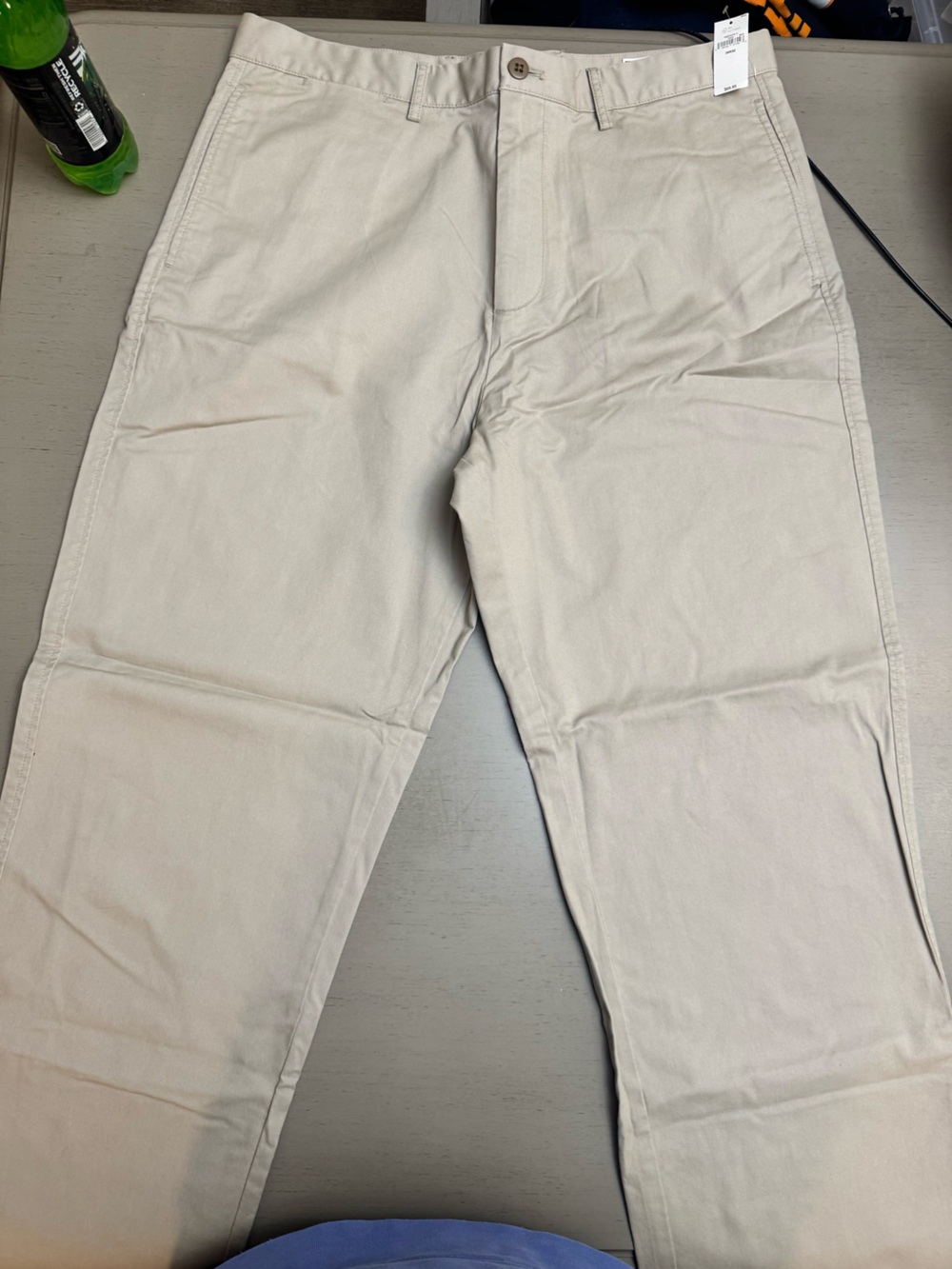 GAP Light Cream Classic  90’s loose fitting Chinos size 34x32 NWT